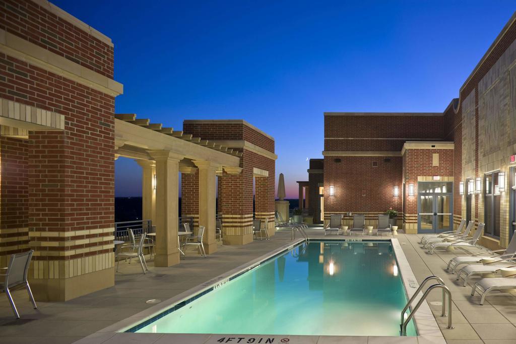 Crystal Quarters Corporate Housing At The Gramercy アーリントン エクステリア 写真